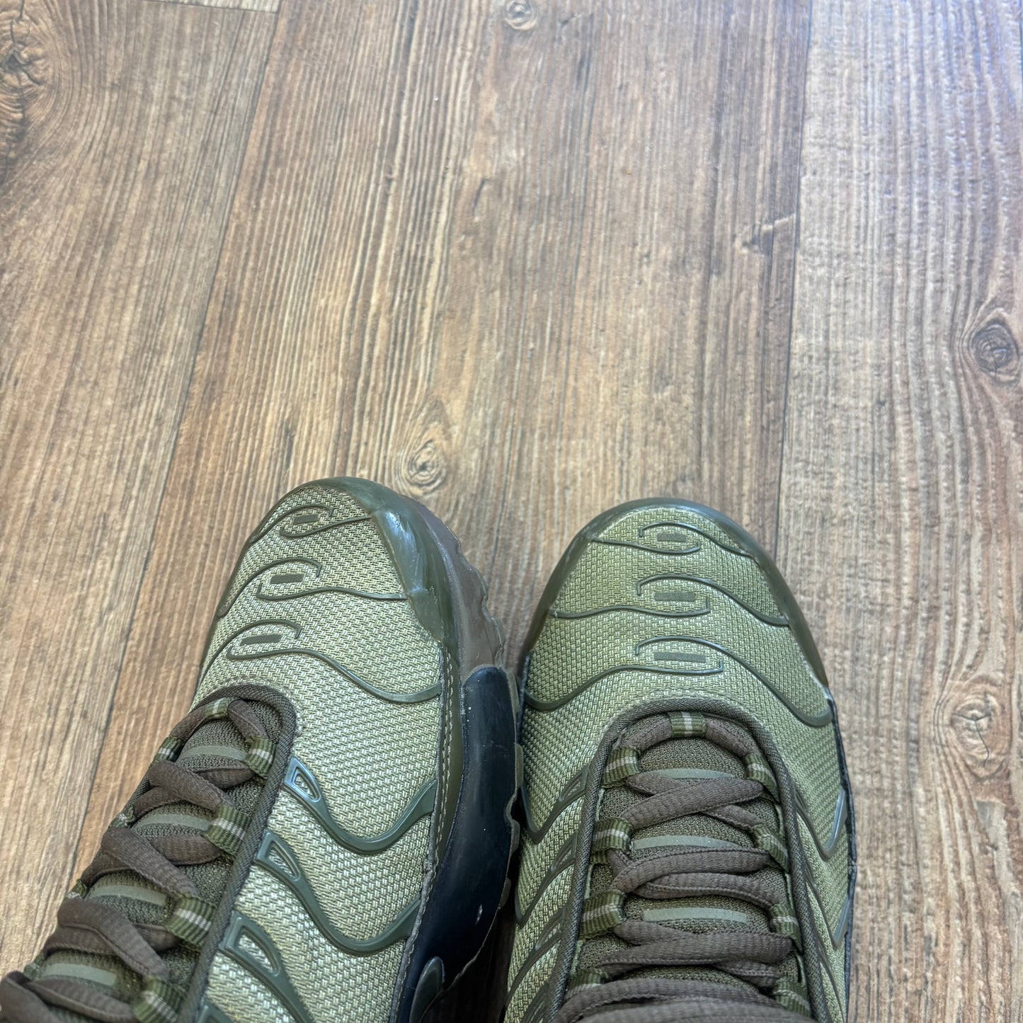 Nike air max plus Tn ( khakis ) 2017 (UK 5)
