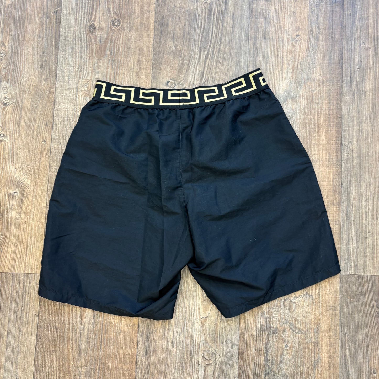 Versace Greca waistband shorts black & gold (M)