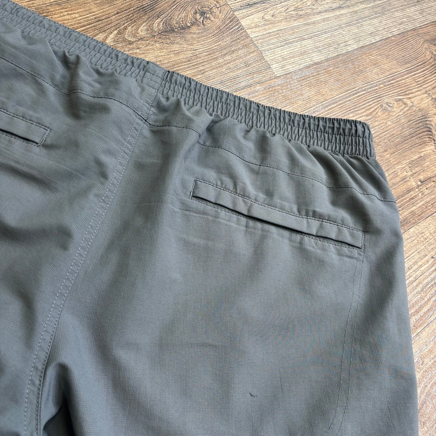 Vintage Nike air nylon shorts grey (L)