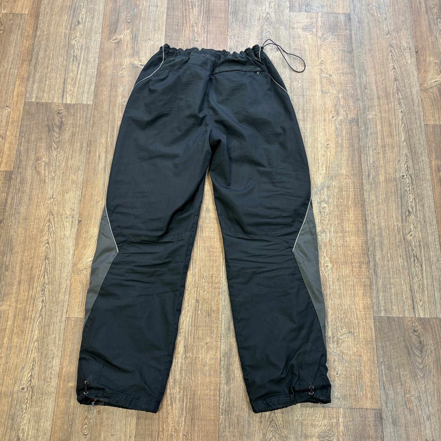 Nike airmax shox tracksuit bottoms black (M)