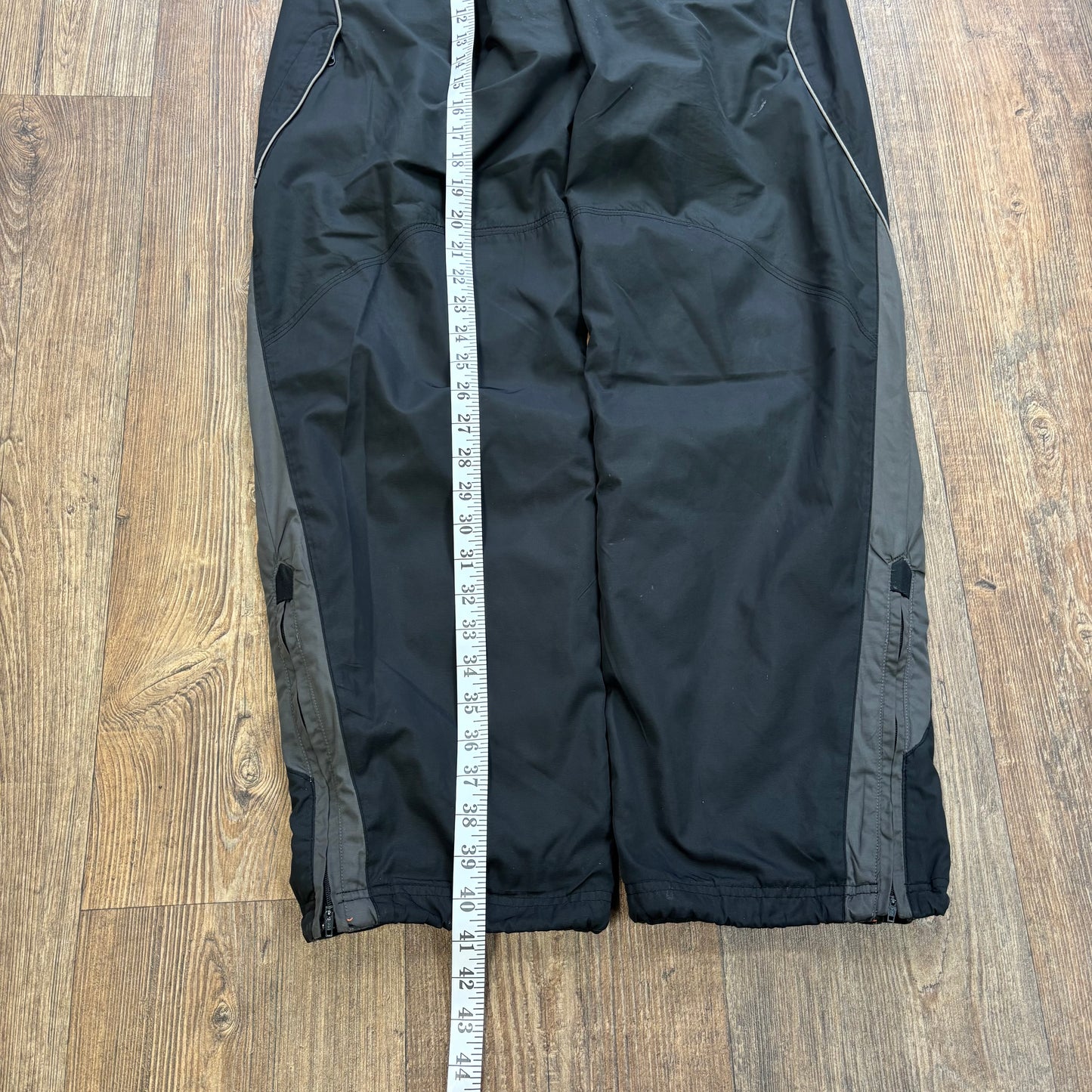 Nike airmax shox tracksuit bottoms black (M)