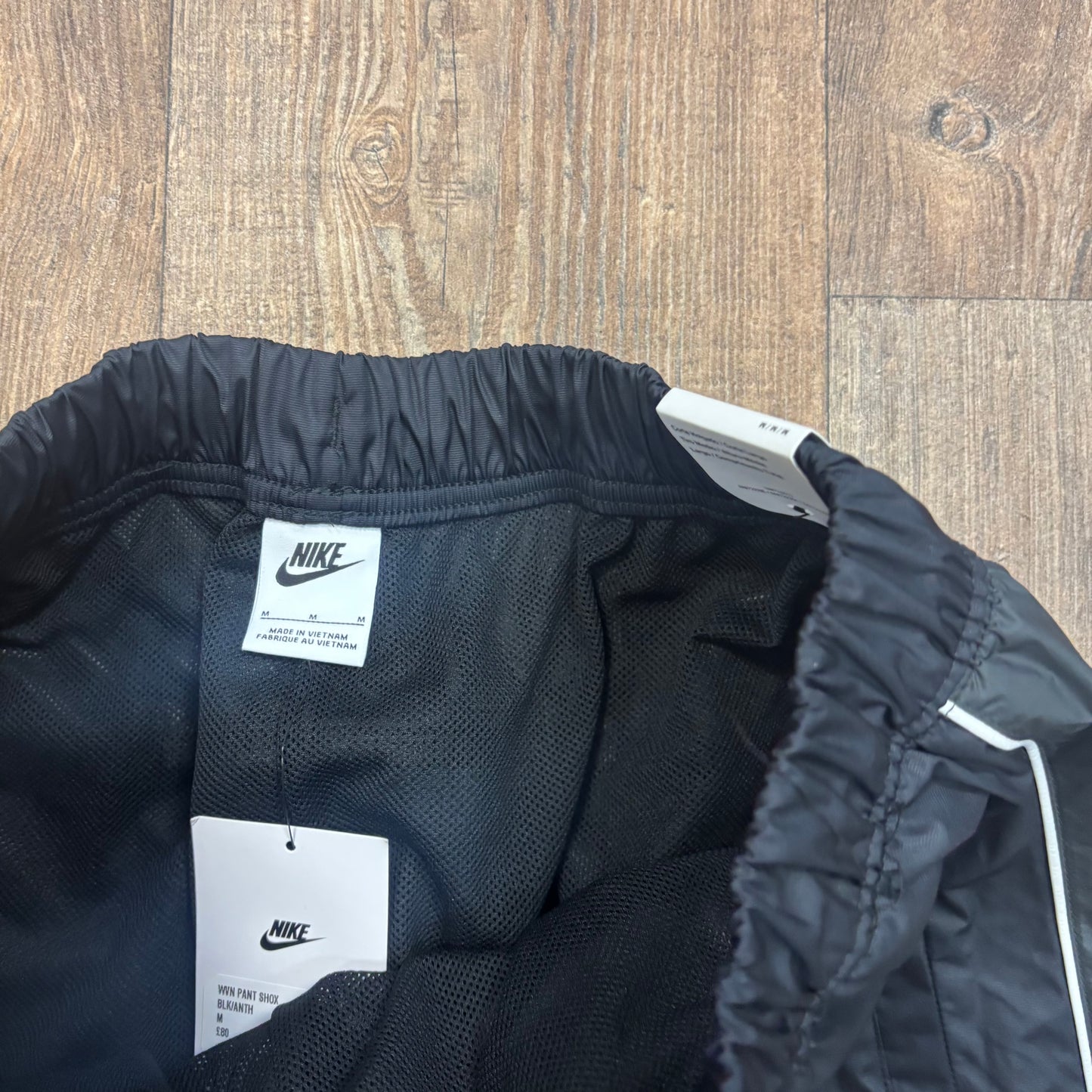 Women’s Nike air max shox track pants black