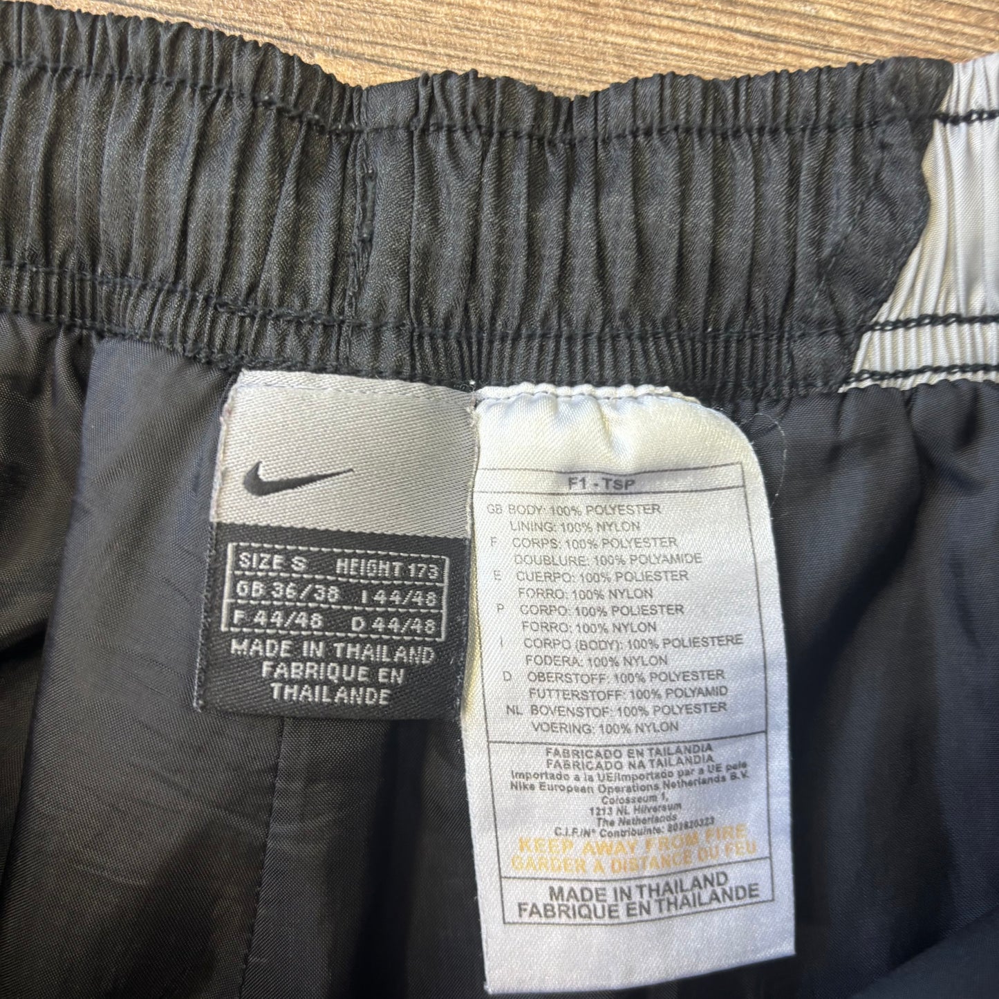Vintage Nike hex Tn track pants black (S)