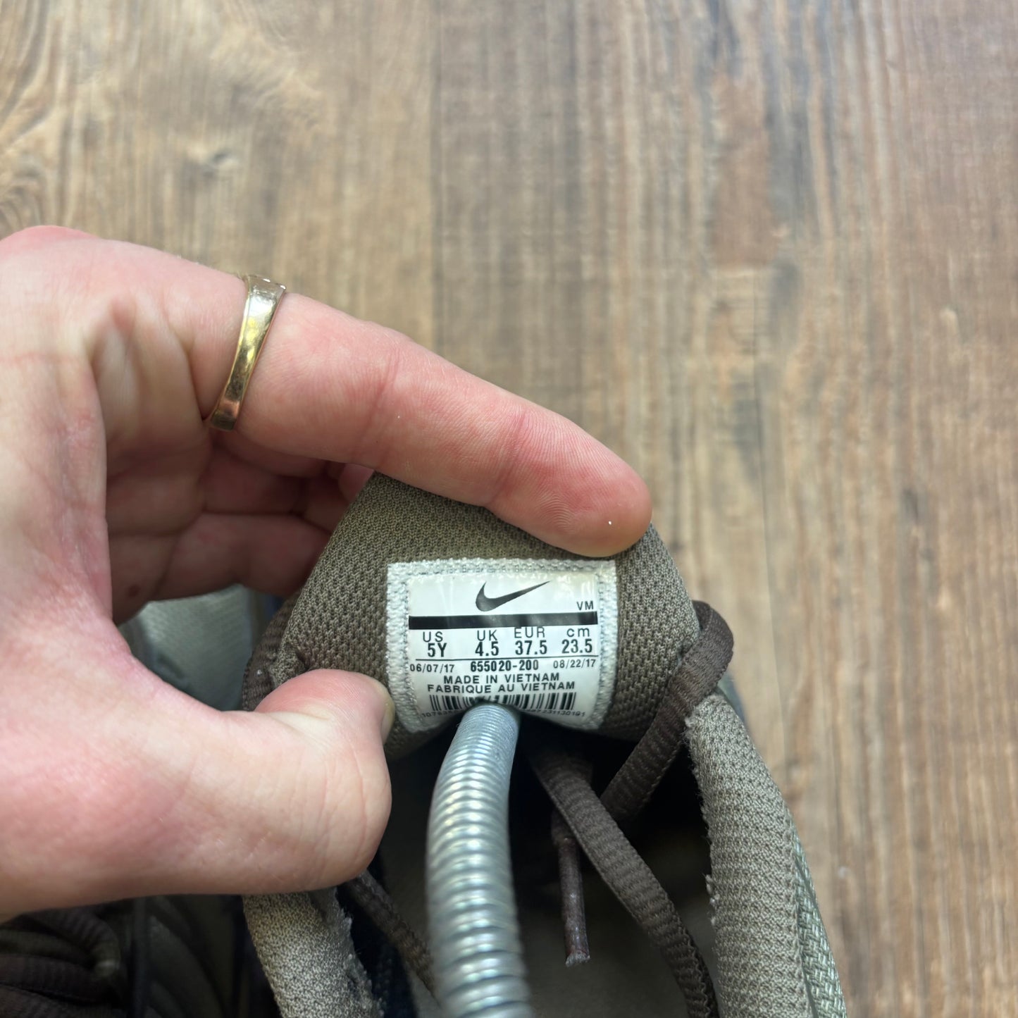 Nike air max plus Tn ( khakis ) 2017 (UK 4.5)