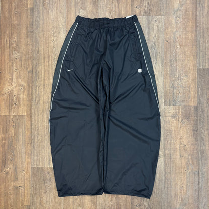 Women’s Nike air max shox track pants black