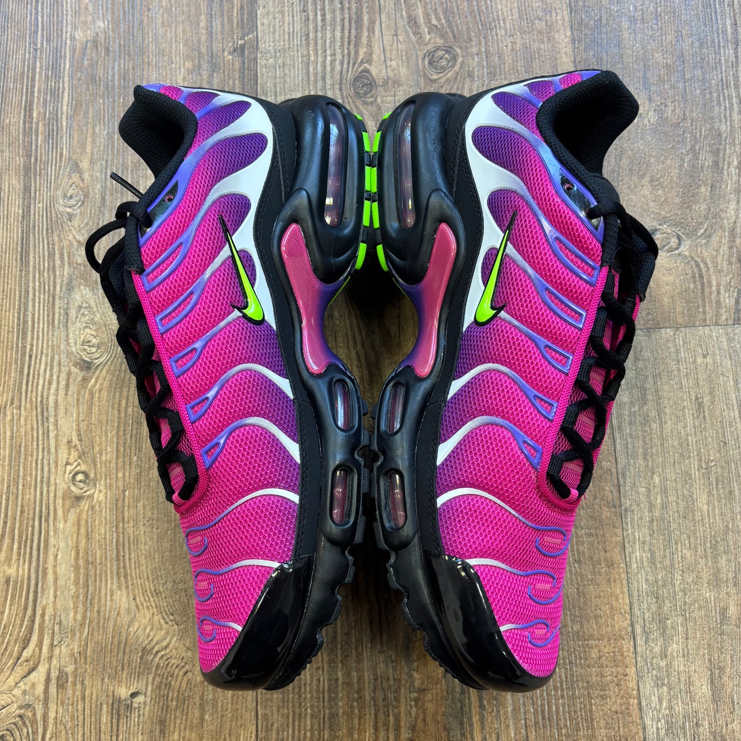 Nike air max plus Tn ( Fire berries ) 2024 (UK 9)