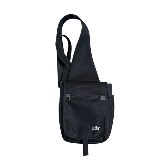 Nike embroidered messenger bag (S)